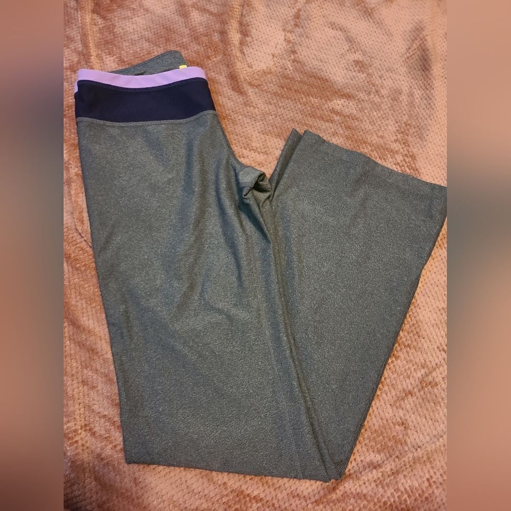 Yoga pants 